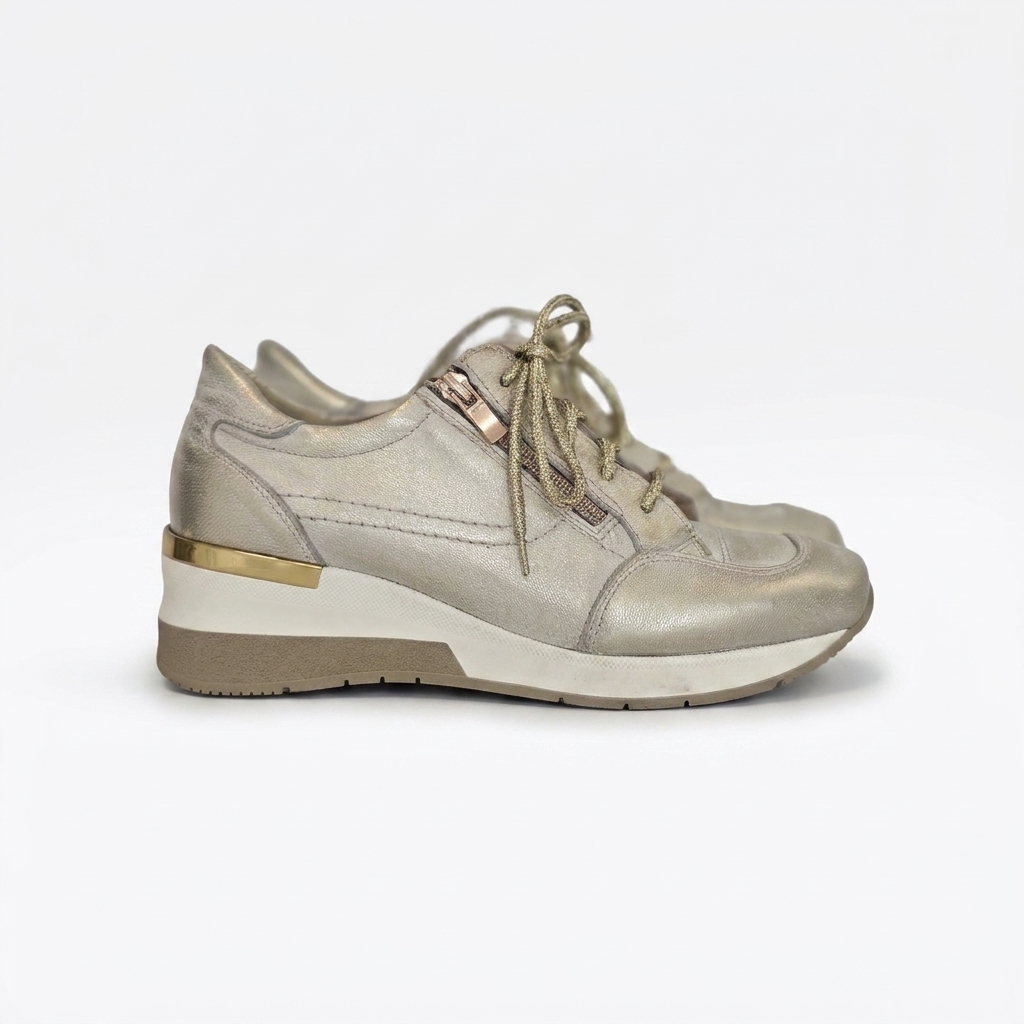 Sneakersy damskie skórzane złote model M-37